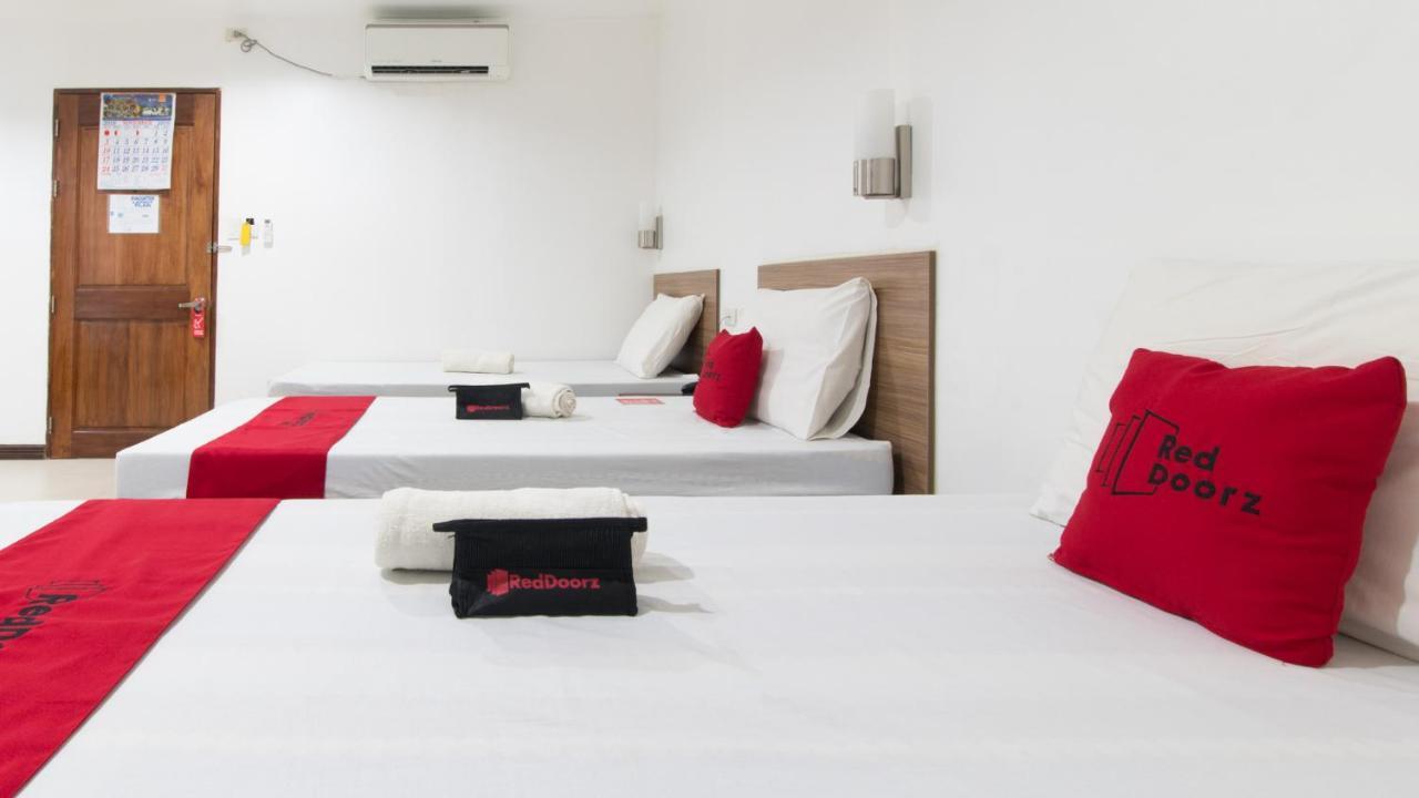 Reddoorz Plus Near Vigan City Commercial Center Exterior foto